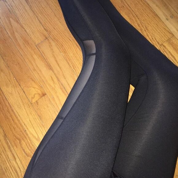 —Z by Zella— Mesh Detail Black Workout Leggings - Picture 5 of 6